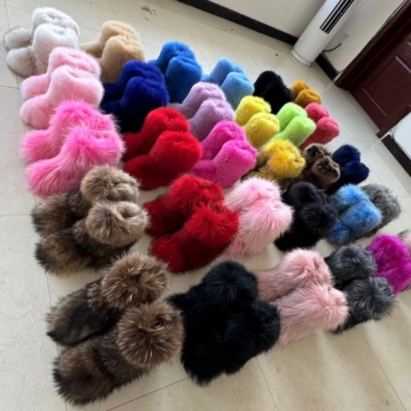 Real Fur Custom Boots 2-4 weeks made to order - Picture 1 of 2